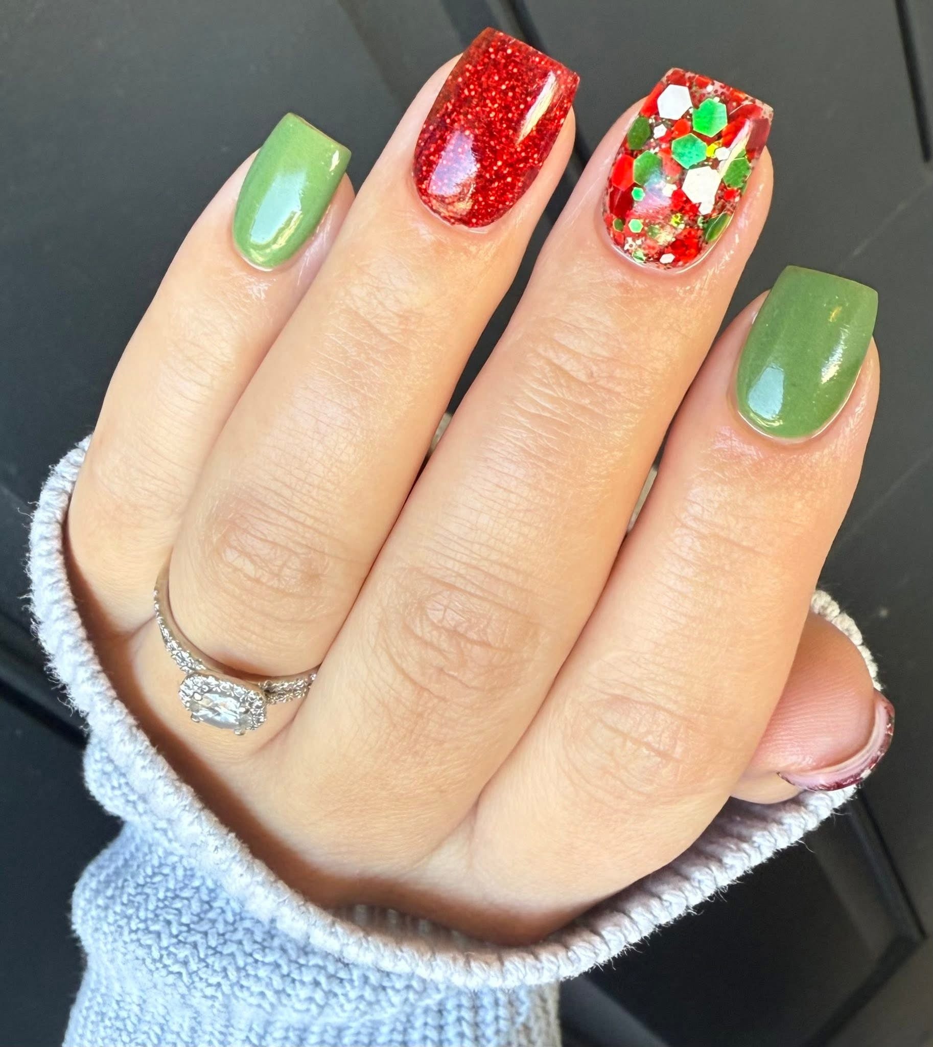 Traditional Holiday Box 2025