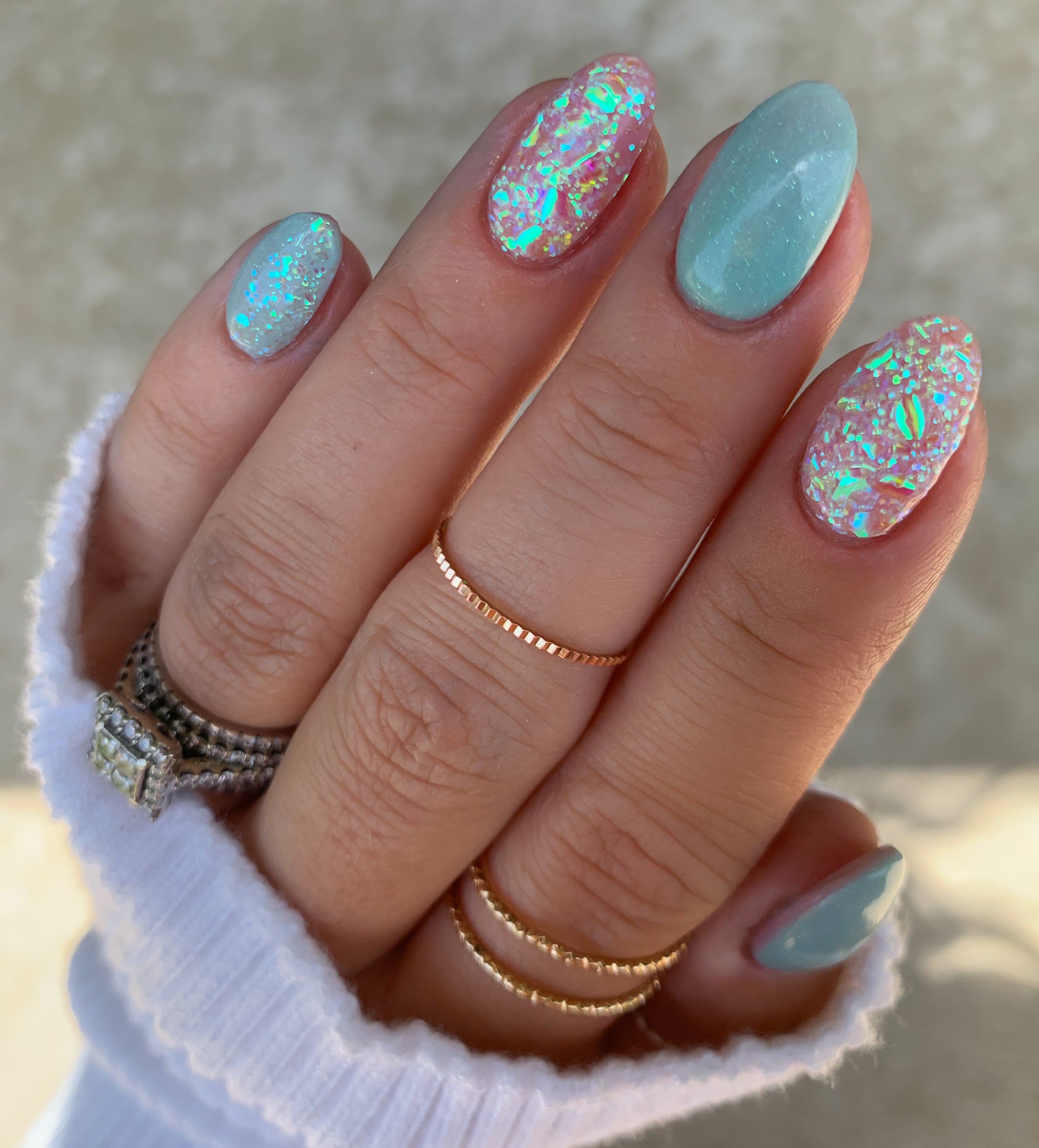 July Duo - Sea Pearl (Glow) 1109 & Salt Mist 1108