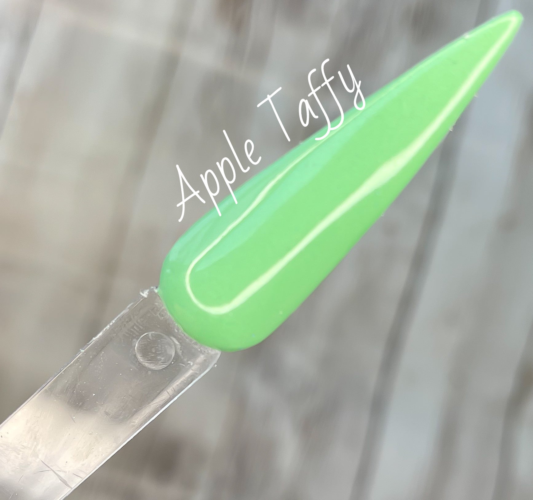 Apple Taffy 064 -R