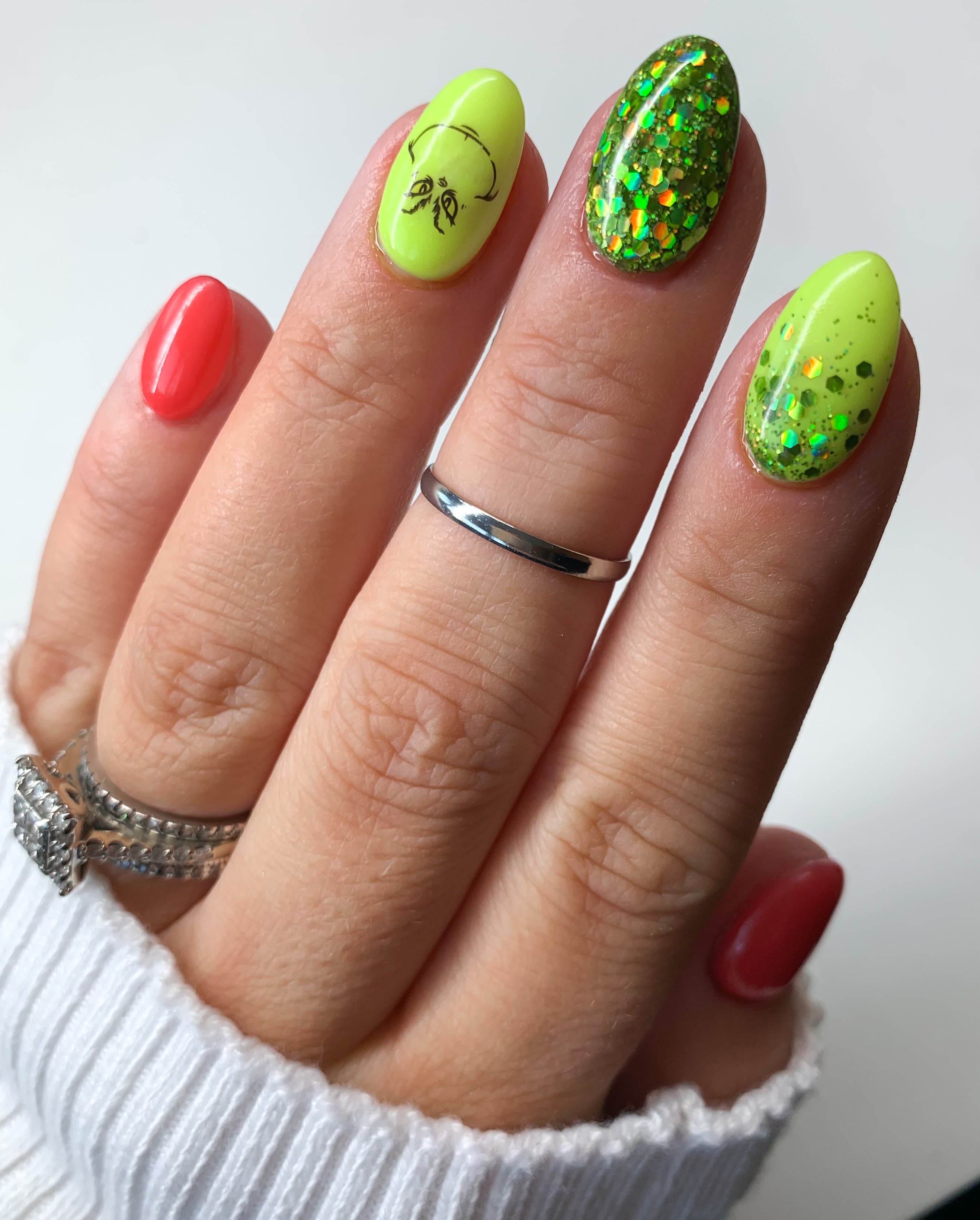 GRINCHY COLLECTION 2025