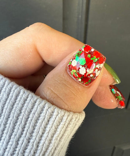 Traditional Holiday Box 2025