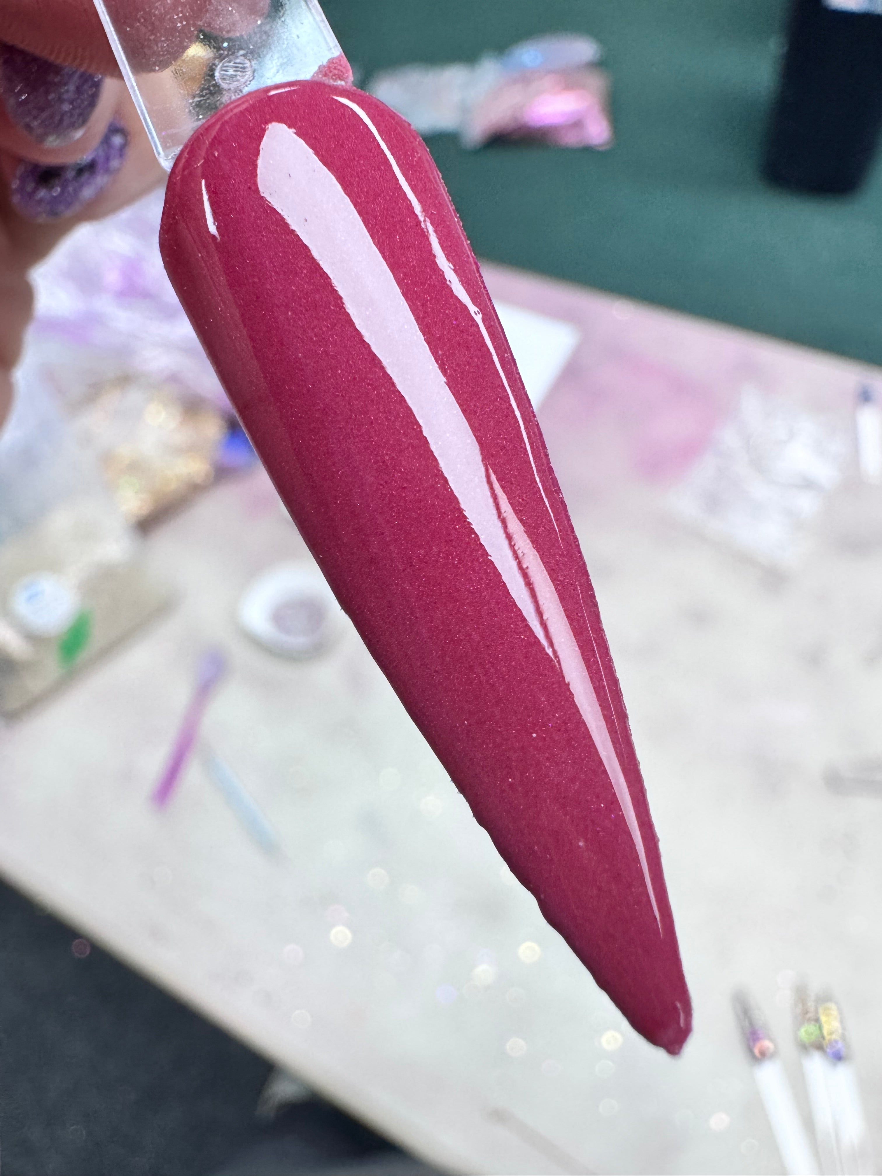 Maroon Rouge 1077